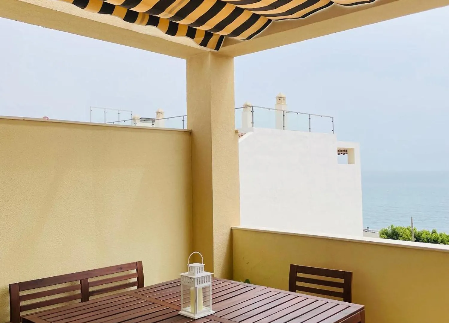 Apartment Apartamento Aire De Mar, Top Floor Flat With Sea Views And Two Terraces Caleta De Velez